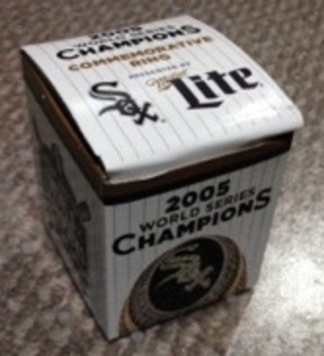 Chicago White Sox Commemorative 2005 Championship Ring Replica 7/18/15 SGA